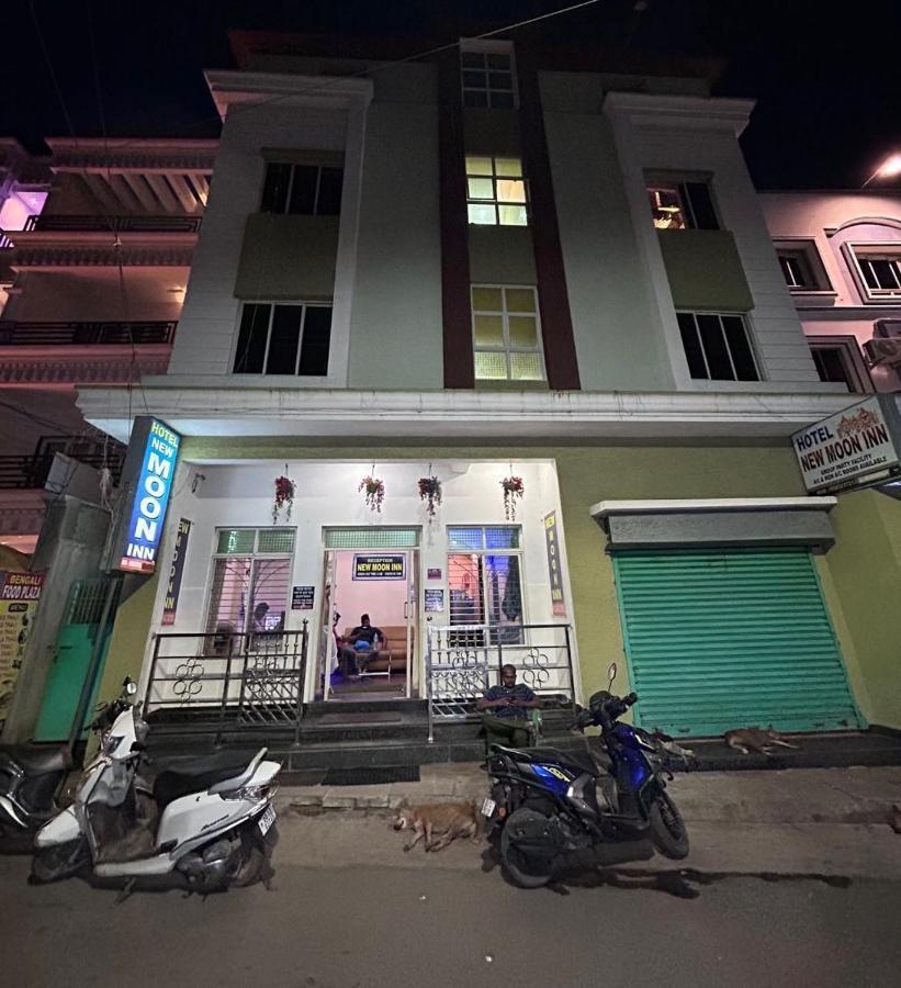 Oyo Flagship Hotel New Moon Inn Puri Exterior photo